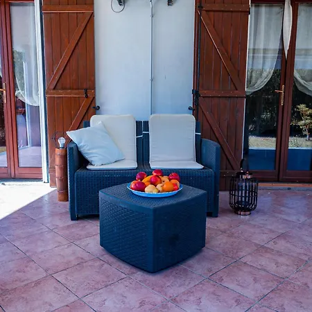 Mirta- Privata Con Giardino E Piscina Alghero