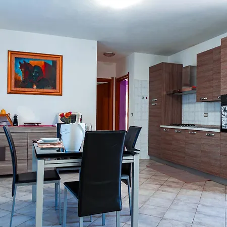 Mirta- Privata Con Giardino E Piscina Villa